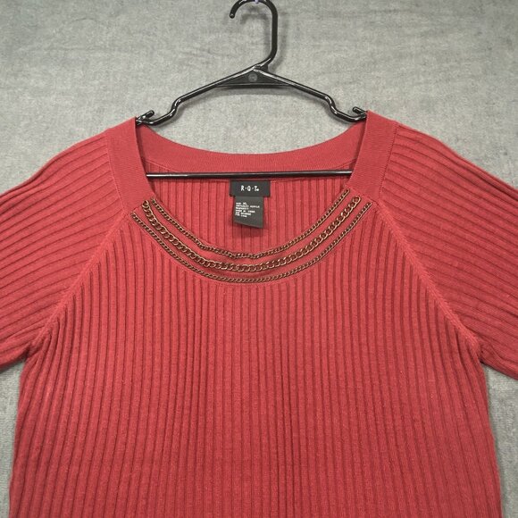 RQT Ribbed Maroon Knit Short Sleeve Top With Chain Neckline Accent Womens XL - Picture 4 of 10
